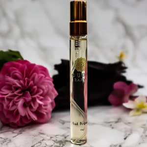 Shiraz Sensual Perfume for Woman Rose Oud Agarwood Floral Elegant Romantic Fragrance Natural Highly Scented- EDP Eau De Parfum