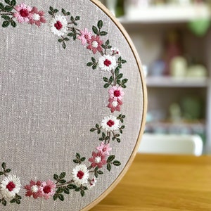 STICKDATEI Blumen Kranz SOFORT DOWNLOAD machine embroidery flower wreath instant download embroidery design imagem 5