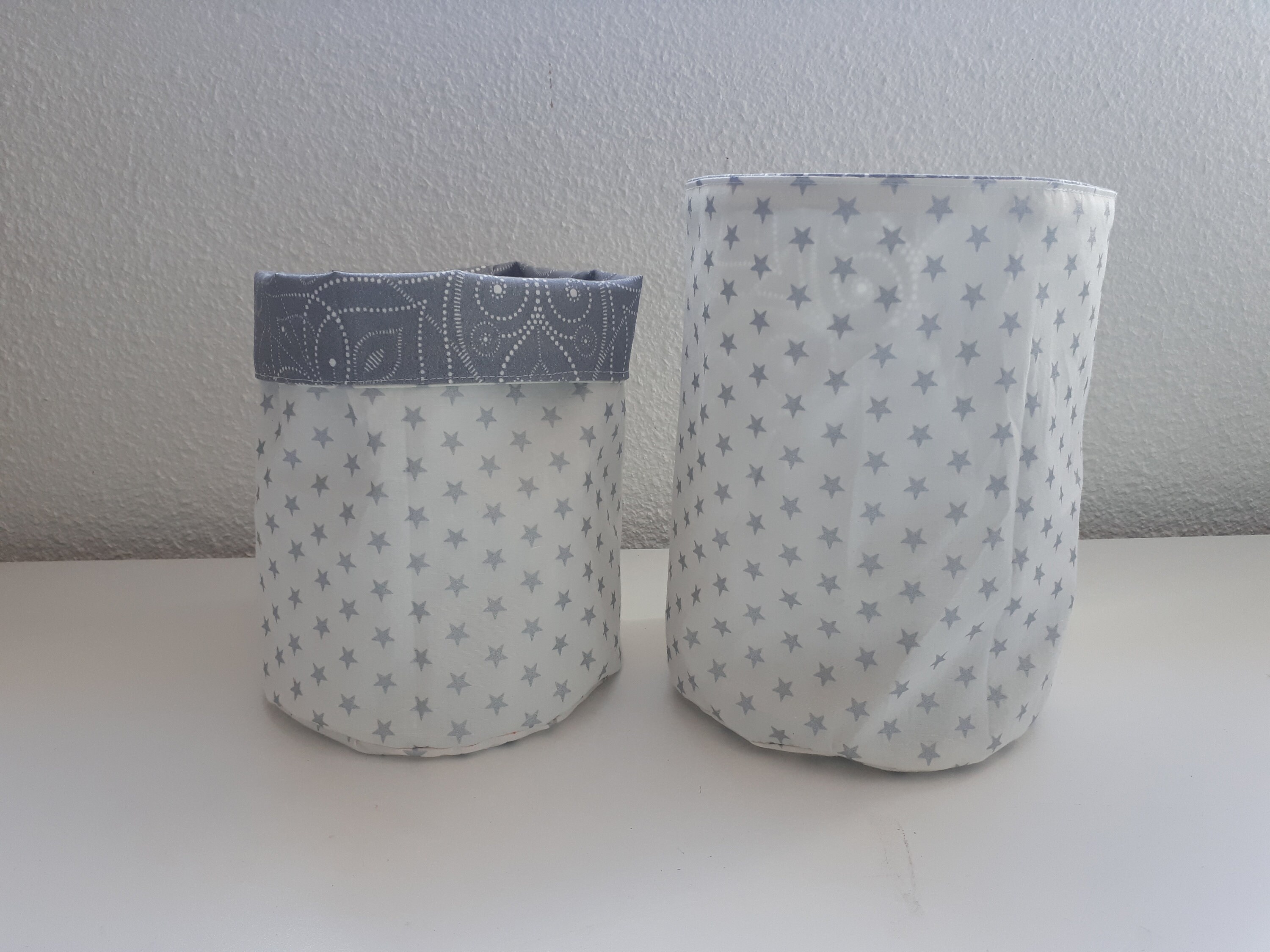 Vide-Poches Panière Tissu et Enduit Motif Etoiles Argentées