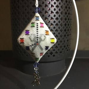 3D Peyote Pod &quot;Time To Sew&quot; Pattern 29 rows is a fun pattern to make.This is NOT for a BEGINNER. This is an advanced pattern.