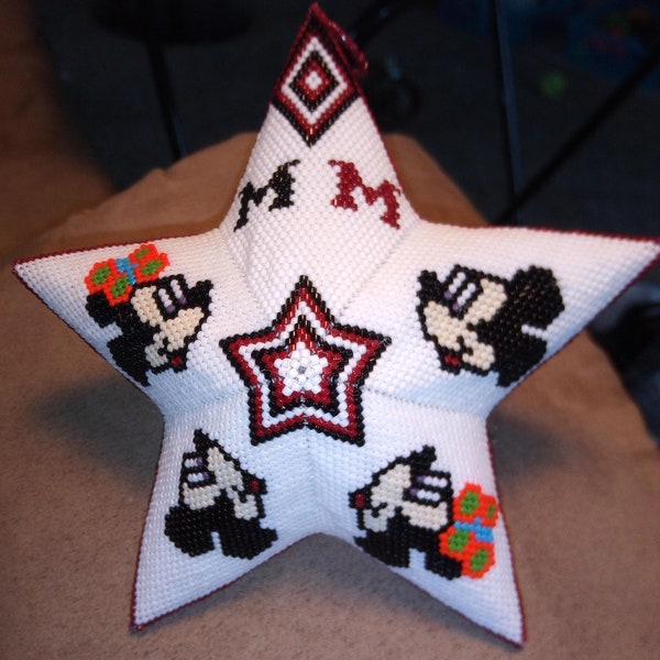 3D Peyote Star "Mouse Lovers" Pattern 30 rows is a fun pattern to make.This is NOT for a BEGINNER. This is an advanced pattern.