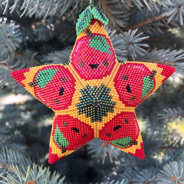 3D Peyote Star "Sweet Apples" Pattern 22 rows is a fun pattern to make.This is NOT for a BEGINNER. This is an advanced pattern.