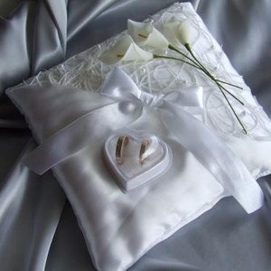 wedding ring pillow cushion engagement ring holder coral  P33 oreiller annea 