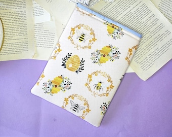 Bee Book Sleeve, Bibliophile Gift, E-Reader Pouch, Kindle Gift, Paperback Sleeve, Teacher Gift Ideas, Bookish Merch, Padded Book Cover