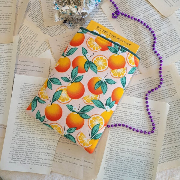 Oranges Book Sleeve, Book Nerd Gift, Paperback Protector, Teacher Gift Ideas, Padded Book Cover, Kindle Paperwhite Sleeve, E-Reader Pouch