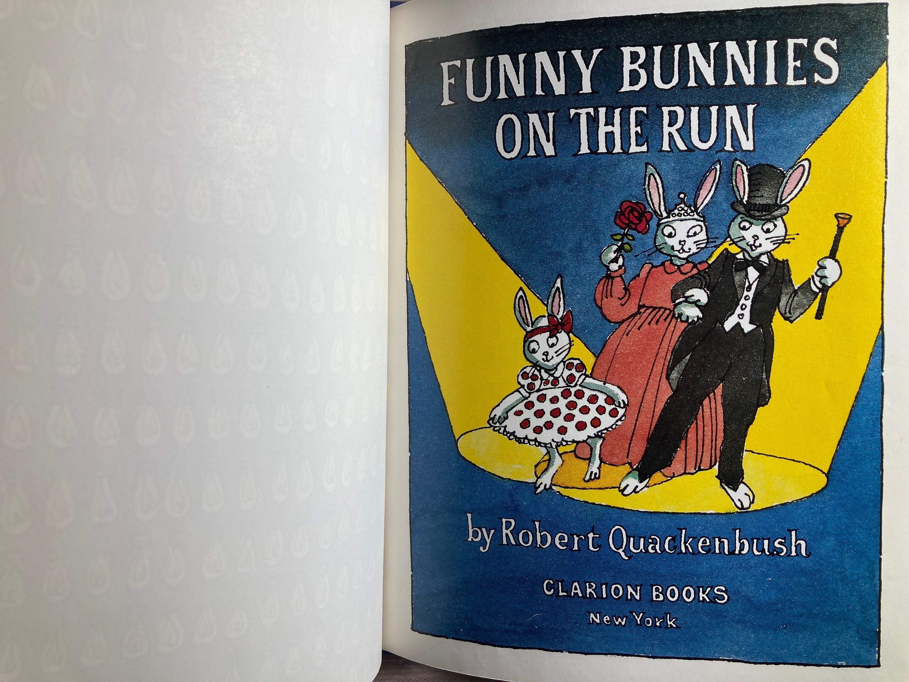 FUNNY　RABBITSメモ６冊 Funny easter bunny mugshot: 6