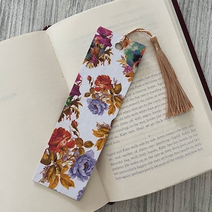 Victorian Art Floral Bookmark, Vintage Floral Bookmark White with Tassel, Cute Bookstagrammer Props, Bookmarks with Tassels, Sparkmarks image 1