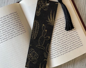 Cactus Bookmark, Desert Themed Bookmarks with Tassels, Gold Cacti Succulents Plant Lover Plant Themed Graduation Gift