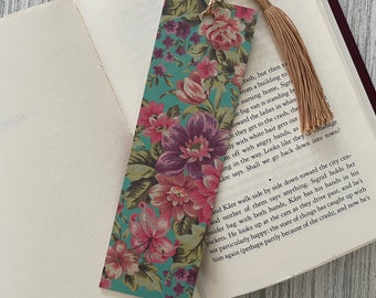 Vintage Floral Bookmark Green with Tassel, Thick Sturdy Bookmarks, Vintage Floral Gift for Reader, Flower Bookmarks for Women