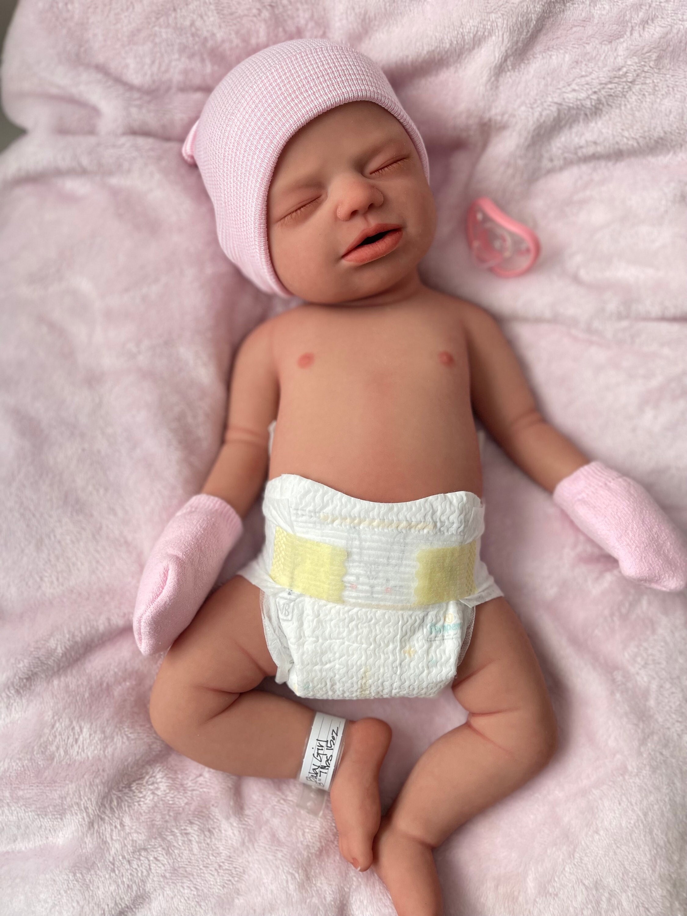 Full Body Silicone Baby GIRL or BOY. 18 Long and 8 Pounds. BALD 
