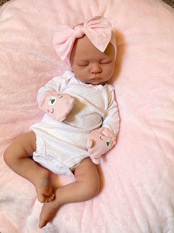 AISITE Full Silicone Baby Doll Girl - 18 Inch Realistic Reborn Baby Dolls  Silicone Full Body Newborn Sleeping Girl (Eyes Closed)