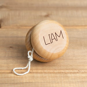 Classic Wooden Yo-Yo Toy, Personalized Yo-Yo Gift, Classic Wooden Toy, Gift for Kids