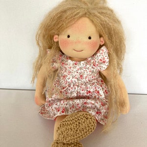 LENA Puppe 38 cm 15 Wunschpuppe auf Bestellung, Waldorfpuppe, Stoffpuppe, Waldorfart, Erdtöne, lange blonde Mohair Haare, braune Augen Bild 5