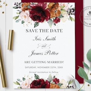 Może przedstawiać: Zaproszenie ślubne z tekstem "Save the Date" oraz imionami Iris Smith i James Potter. Zaproszenie zawiera aranżacje kwiatowe w kolorze bordowym, brzoskwiniowym i białym, ze złotymi akcentami. Data to sobota, 25 listopada 20XX.