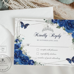 Royal Blue Floral zilveren vlinders Quinceañera RSVP kaart afdrukbare BEWERKBARE SJABLOON Mis Quince 15e 16e verjaardag, Instant Download QC16