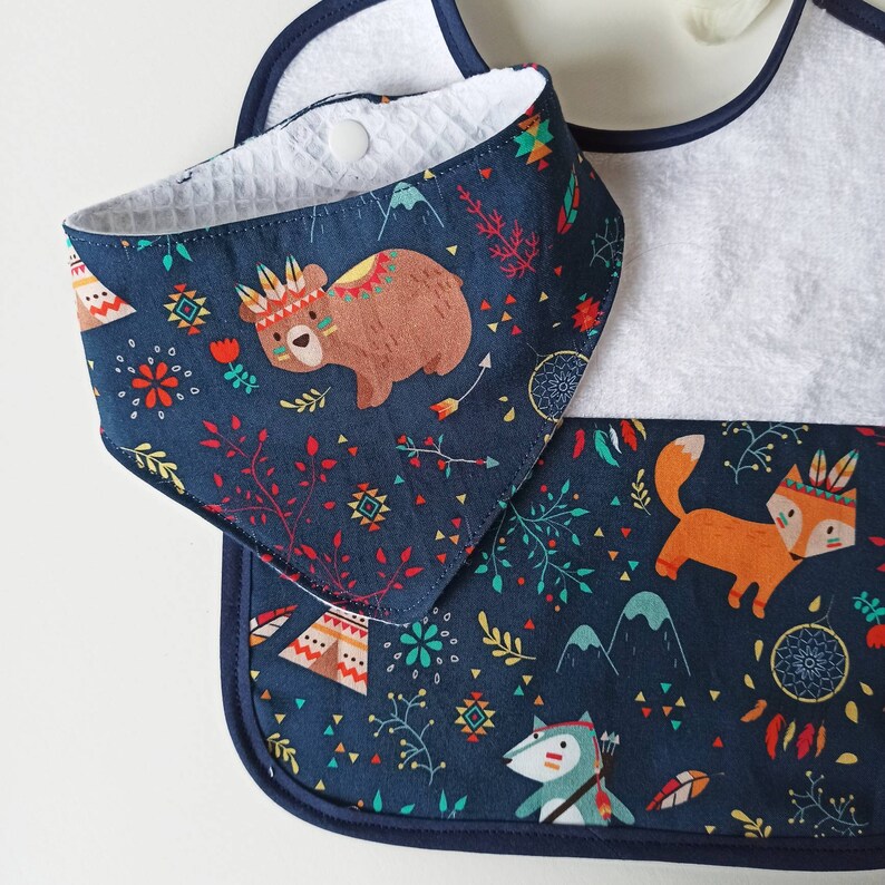Classic bib set and bandana pig raccoon tare animals birth gift