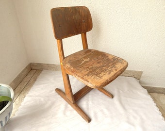 Kinderschreibtischstuhl Vintage alt Außendeko Kinderstuhl Kinderzimmer Upcycling Gartendeko Möbel Hocker Schreibtisch zum selber streichen