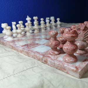 HERZLICH!!! Traditionelles Onyx Schachspiel Set Rosa-Weiß!!! BRETT BRETT 35 x 35 CM
