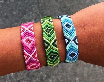 Bracelets d'amitié à motifs couleur diamant