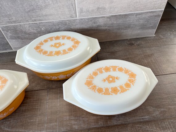 ヴィンテージ パイレックス バタフライ ゴールド キャセロール