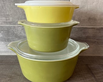 Vintage PYREX Verde CASSEROLE SET 475, (2 & 1/2 qt) 473 (1qt) and 471 (1pt) with Olives Print Lid