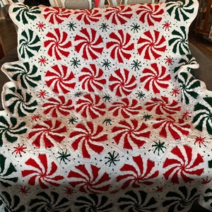 Peppermint Afghan hunter green and cherry red combination image 2