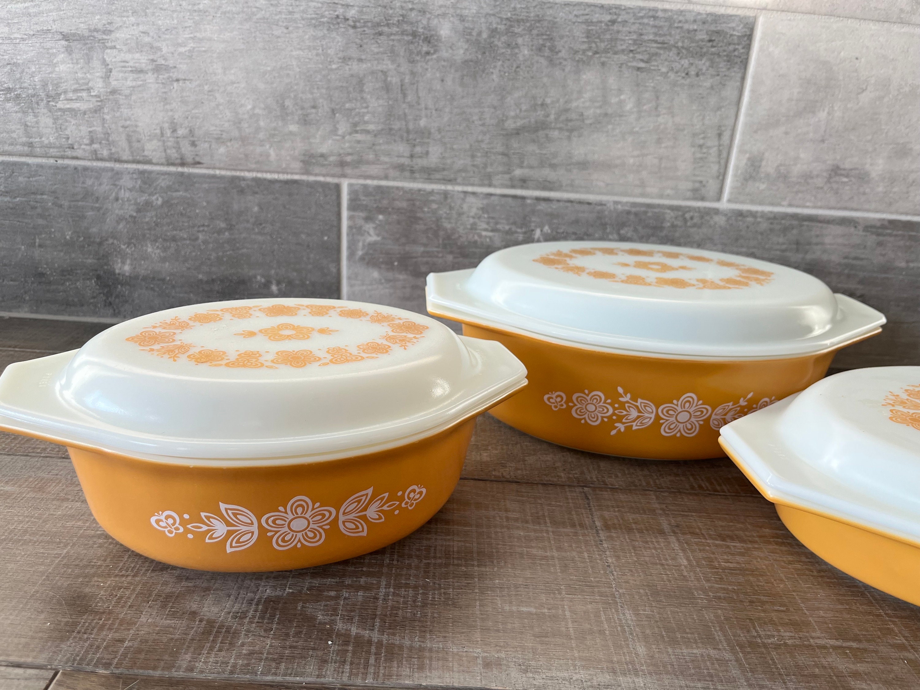 ヴィンテージ パイレックス バタフライ ゴールド キャセロール