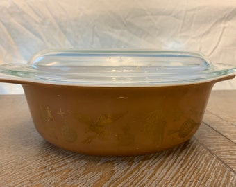 Pyrex Casserole Dish With Lid Early American Brown 1 1/2 Quart 043
