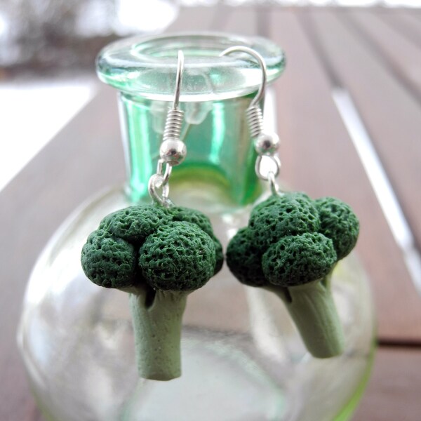 Brocoli croquant - boucles d'oreilles en pâte polymère - faites à la main