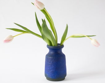 Blaue, kleine Vase, 60er, 70er, matte Glasur, Vintage