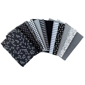 Fabric package (XXL) Westfalenstoffe Black & White (12 cuts 48 x 48 cm)