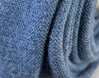 Wollstrick (fein kraus gestrickt) aus Schurwolle (100 % Merino) RAUCHBLAU