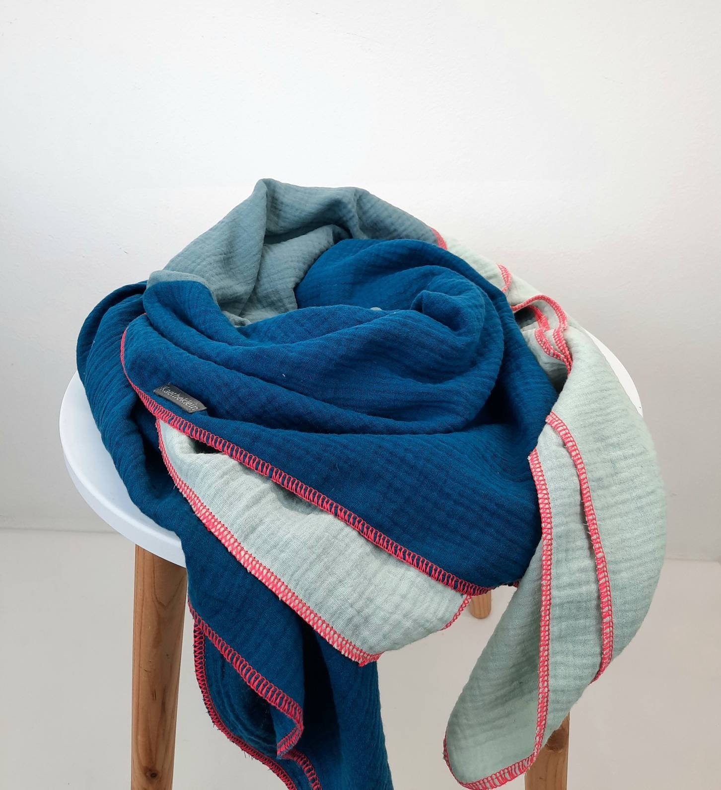 Image of Mint companion scarf
