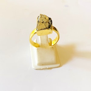 Pyrite Textured Gold Ring | Minimalist Geometric Band | Bold Unisex Statement Jewelry | Modern Fashion Ring | Everyday Wear Gold Ring