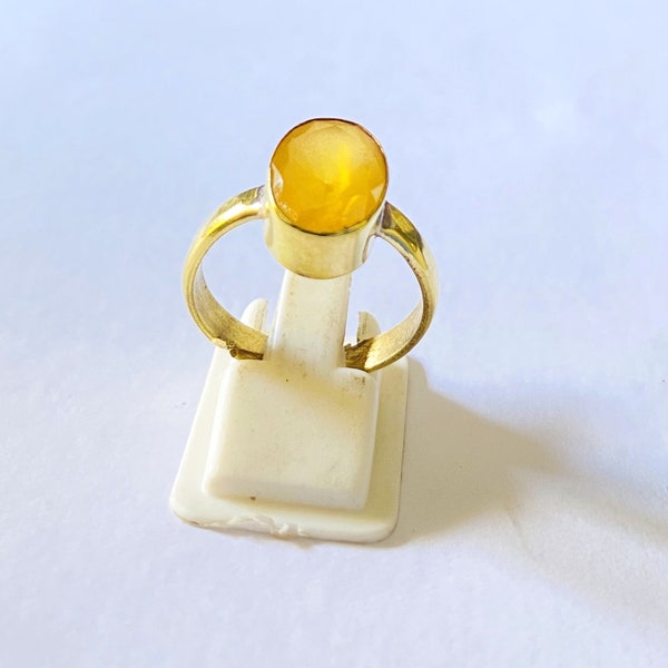 Anneau, anneau de saphir jaune naturel, anneau fait main, anneau d'or, bijoux de saphir jaune, anneau jaune de pierre gemme, anneau pour des femmes, anneau empilable