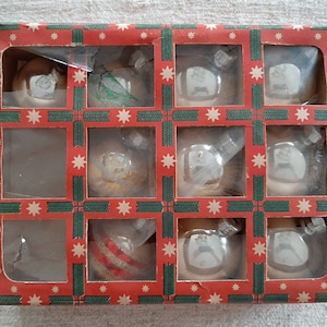 RARE! 10 antique LAUSCHA Christmas balls*german Christmas Ornament*antique Christmas tree balls.. antique Christmas & Farmhouse Deco