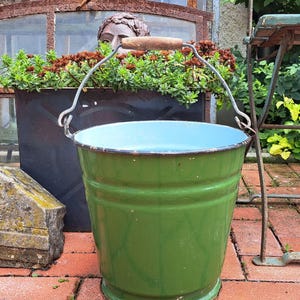 antique green enamel bucket*kitchen bucket*water bucket