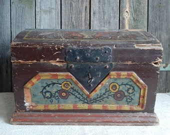 RARE! from 1800 antique & hand-painted wedding chest*old chest*antique wedding chest*bridal box*antique handpainted wedding chest*wooden chest