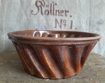 antique BAKING PAN*Stoneware baking pan*Cake pan*Gugelhupf pan*Stoneware baking pan