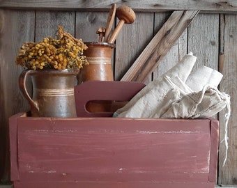 Rar! beautiful wooden box*storage box*primitive wooden spoon box*red paint Kitchen box*Kitchen tool box*wood box.. farmhouse deco