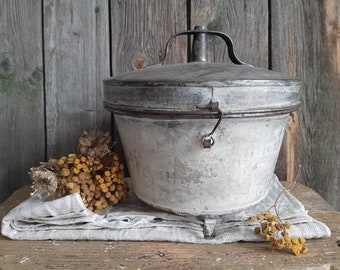 RARE ! antique BAKING FORM * cake form * gugelhupf form a portable baking form for field work ... antique zinc ware * zinc sheet baking form