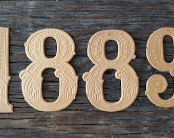 .RAR! 4 antique numerals DRESDNER PAPPE*Number ornaments*Year made of original Dresden cardboard*Dresden cardboard ornaments