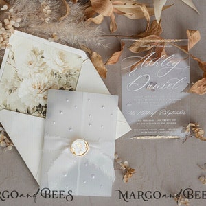 Invitations de mariage élégantes en perles d'or, perles de vélin, invitations en acrylique doré, cachet de cire, plexi doré, suite d'invitations pour mariage, ensemble sur mesure