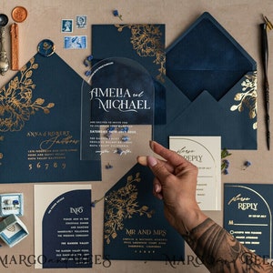 Arch Acrylic Gold Wedding Invitations, Navy Blue Wedding Invites Set Velvet Pocket, Dark Blue Elegant Acrylic Suite velvet Wedding Cards