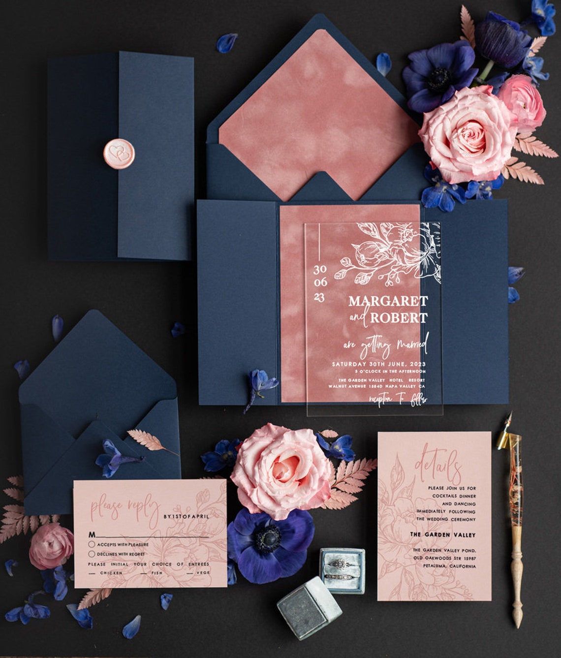 Modern Navy pink Acrylic wedding invitation set, Velvet Modern blue Wedding Invitations, Plexi Velvet Invitation Suite, Luxury Wedding Cards velvet blush pink minimalistic wedding invitation suite blue and pink