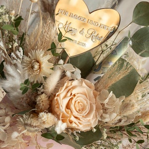 XXL Geschenkschachtel für Geld Geldgeschenk zur Hochzeit mit Strauß aus Trockenblumen personalisiert Reagenzglas für Geld gift box for money image 9