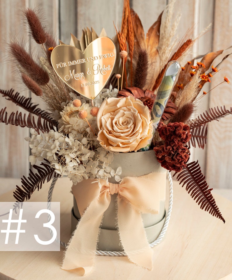XXL Geschenkschachtel für Geld Geldgeschenk zur Hochzeit mit Strauß aus Trockenblumen personalisiert Reagenzglas für Geld gift box for money image 3