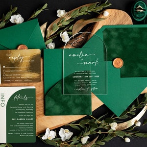 Arch Acrylic Wedding Invitations, Luxury Green Wedding Invites Velvet Pocket, Romantic Elegant Acrylic Suite velvet Wedding Cards, Greenery