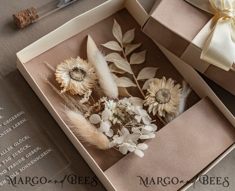 Geschenkschachtel für Geld Geldgeschenk zur Hochzeit mit Strauß aus Trockenblumen personalisiert Geschenk für Brautpaar Reagenzglas für Geld