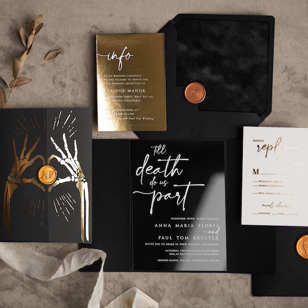 Halloween Gold Foil Wedding Invitations, Black Gloss Acrylic Invitation set, Spooky plexi Invites Goth Wedding Invitation Cards